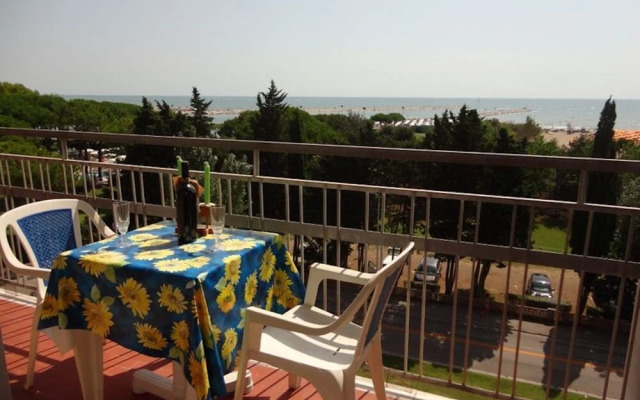 Amazing Studio With Terrace for 4 People by Beahost Rentals
