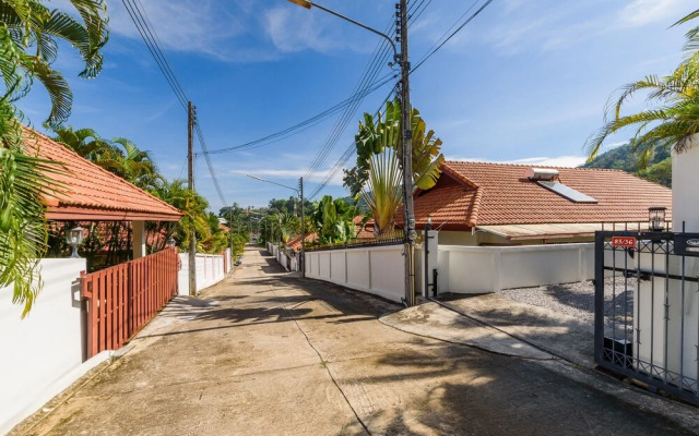 Aster Pool Villa