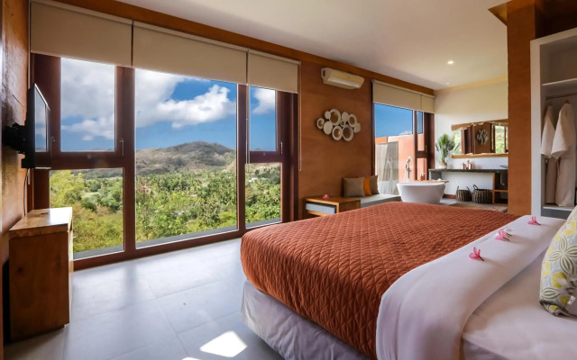 Seven Havens Residence