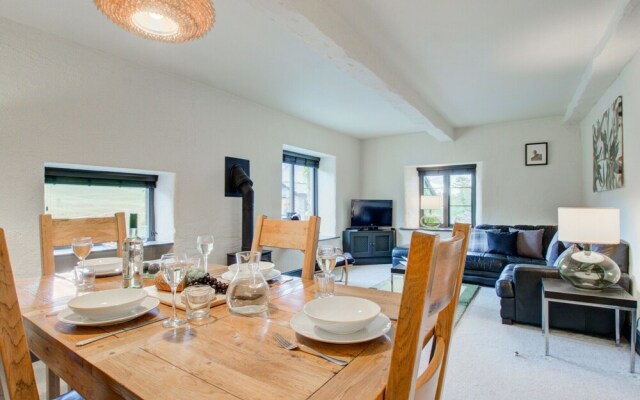 Provincial Holiday Home at Elterwater near River Brathay