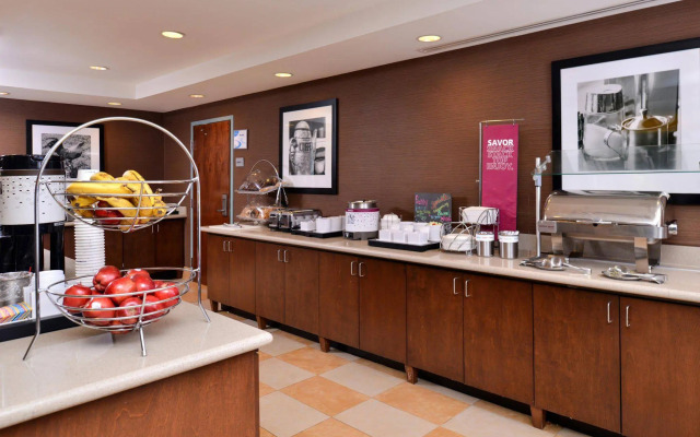 Hampton Inn & Suites Fort Belvoir Alexandria South
