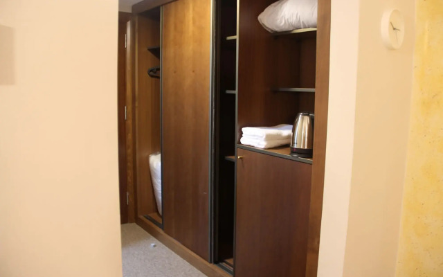 Saray Hotel