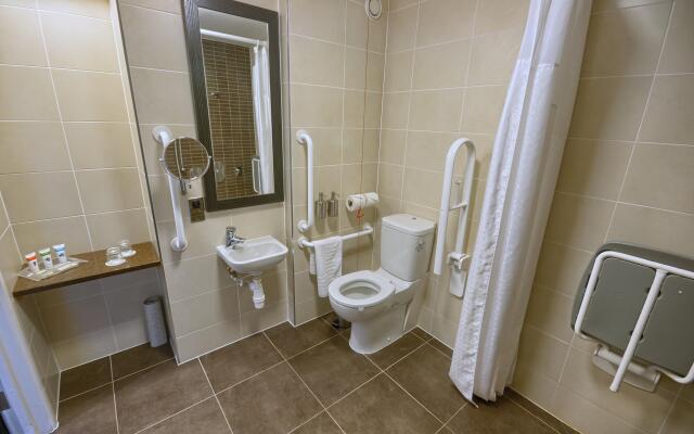 Holiday Inn London Gatwick - Worth by IHG