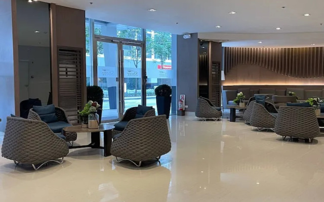 Hannah Crib at Shore Residences