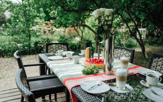 Doppelzimmer 150 m zur TA (Nr. 6)