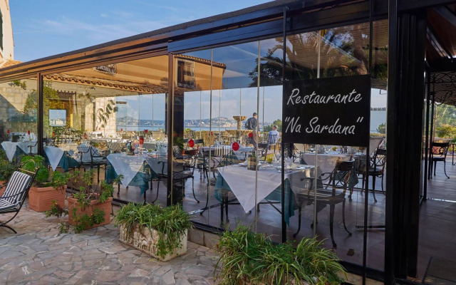 Hotel Petit Cala Fornells