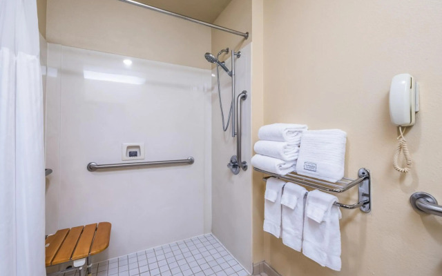 Red Lion Inn & Suites Goodyear Phoenix