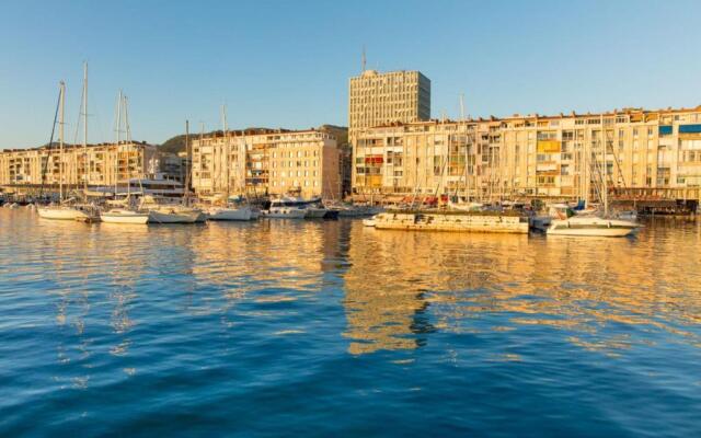 Charming T2 Equipped 1min Walk To Beaches