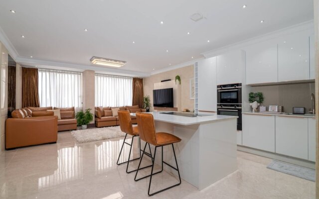 Guestready - Extravagant & Luxurious 2BR Apartment in London