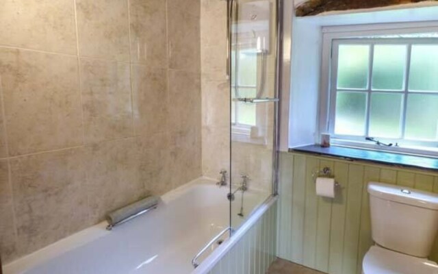 Henblas Coach House