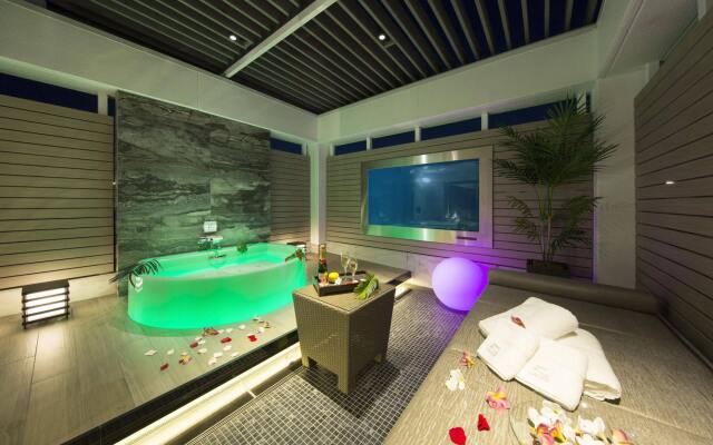 Hotel in the Green - Adults Only