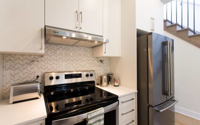 Spectacular and Modern Little Italy Penthouse