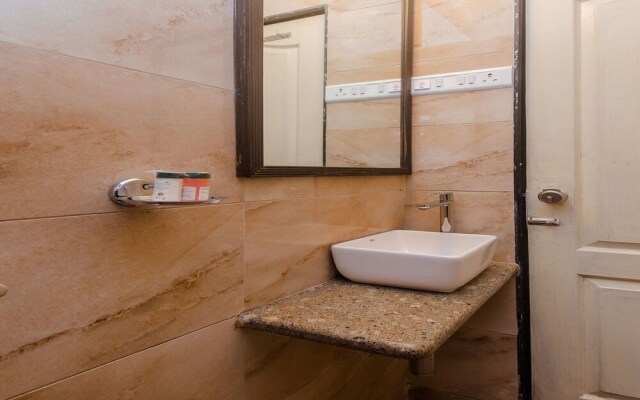 OYO 11908 Hotel Lake Bloom Residency