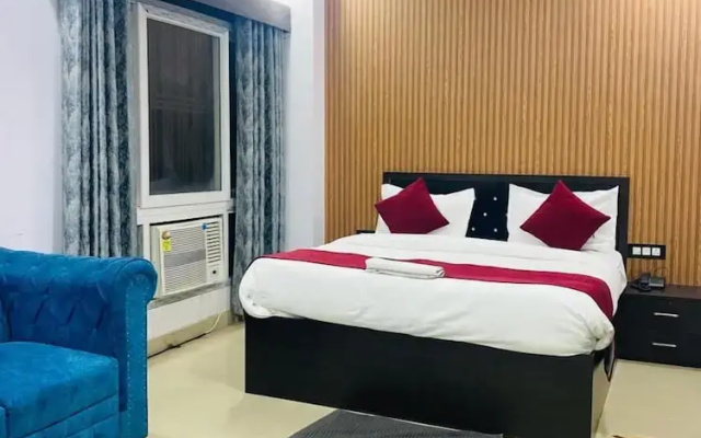 Hotel Paras R Inn