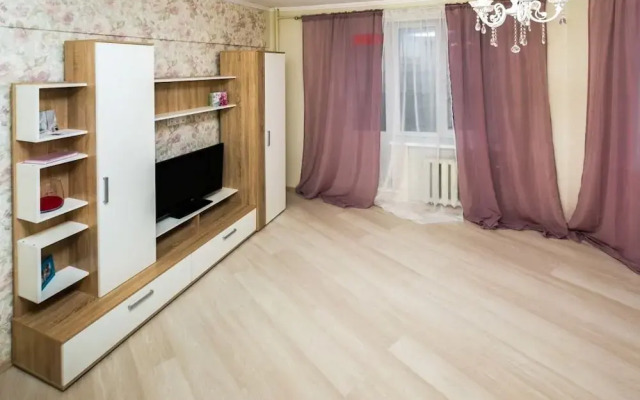 Апартаменты на ул. Краснопрудной, 1