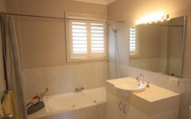 Oaks Pacific Blue 339', 270 Sandy Point Road - Huge Resort Lagoon Pool – Bathroom – Salamander Bay