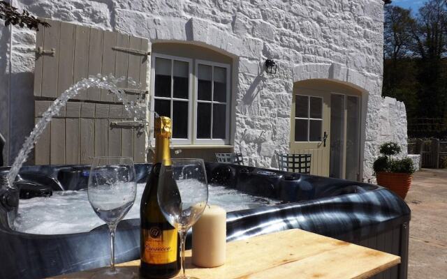 The Coach House at Maes y Coed Farm