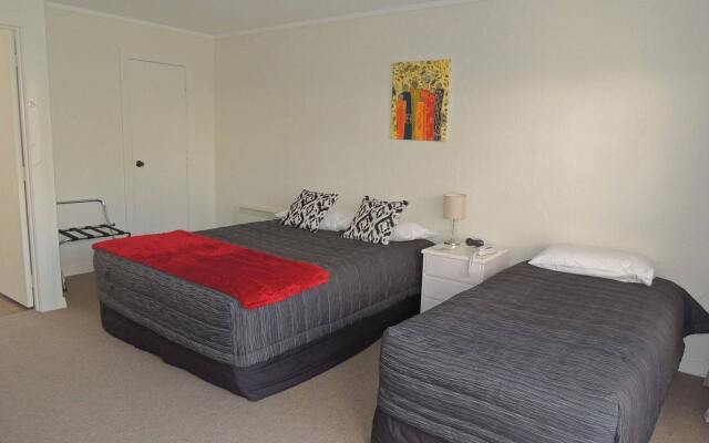 Bay of Islands Country Lodge Motel