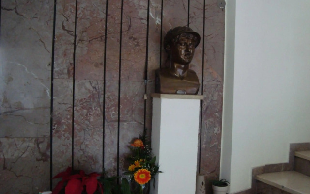 King Pyrros