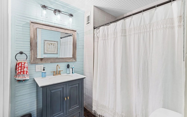 Drackett House by Whiskey Properties