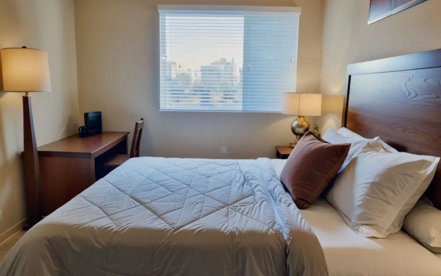 StaysPro - Venice Beach luxury Apartments minutes to The Marina And Santa Monica