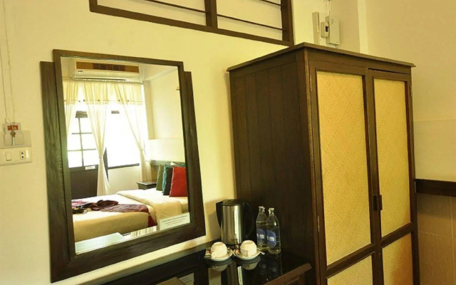 Sakulchai Place Hotel