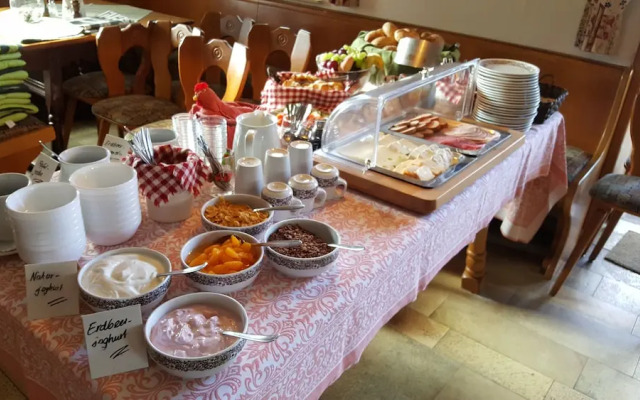 Hotel-Gasthof zum Schwan - Guest House