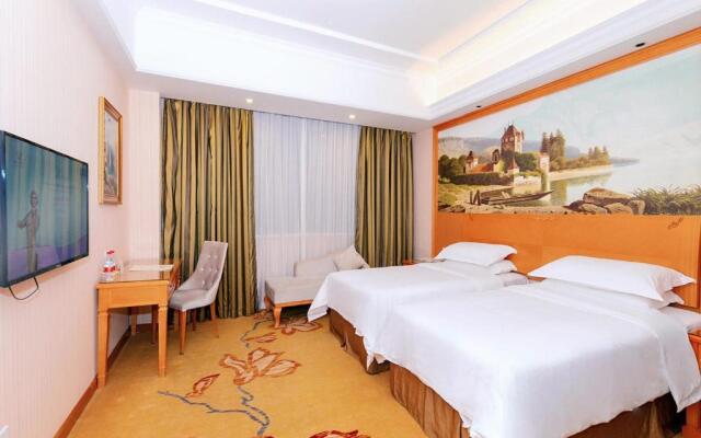 Vienna Hotel Shenzhen Longgang Ainan Road Branch