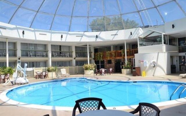 Clarion Hotel & Conference Center