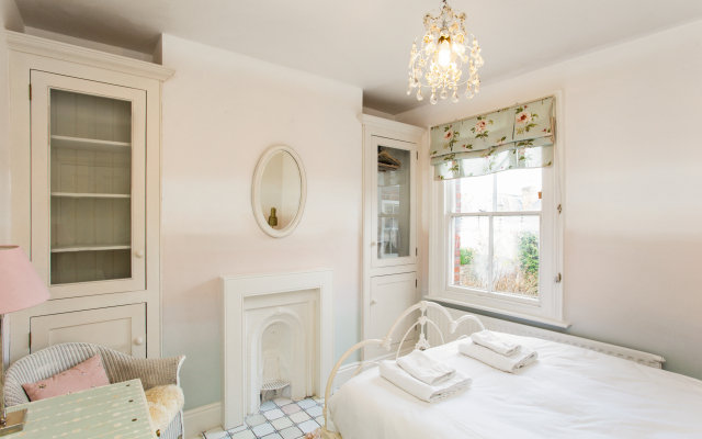 Situated within moments of the High Street and Theatre Royal
