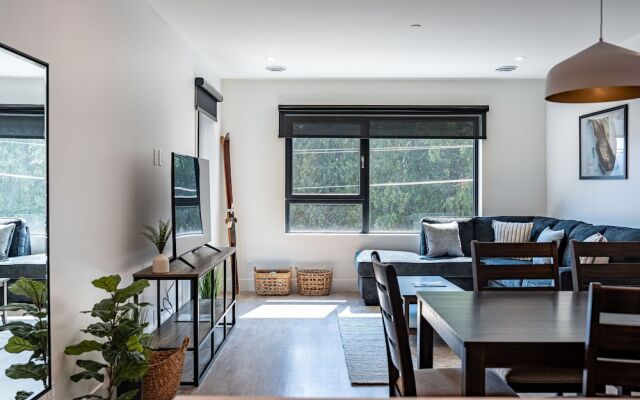 The Grizzly Basin by Revelstoke Vacation