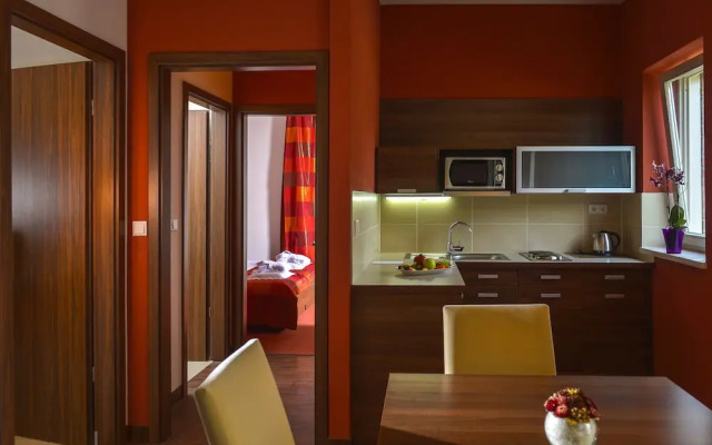 Royal Club Hotel