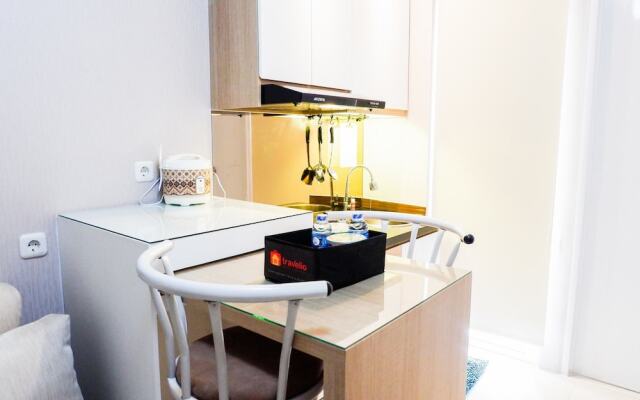 Modern and Comfy Design 2BR Bassura City Apartment