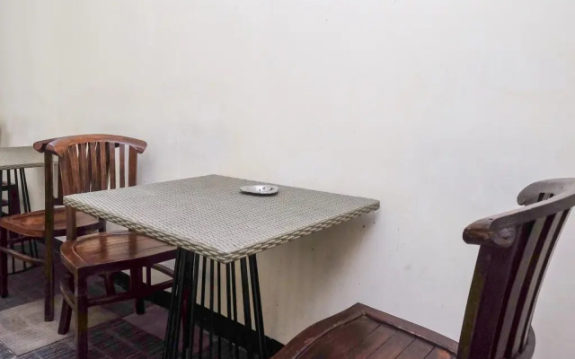 RedDoorz near Plengkung Gading