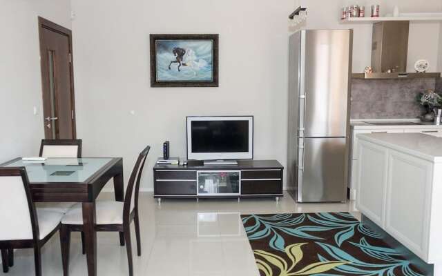 FM Deluxe 2-BDR Apartment with Pool - Villa Mare, Varna region