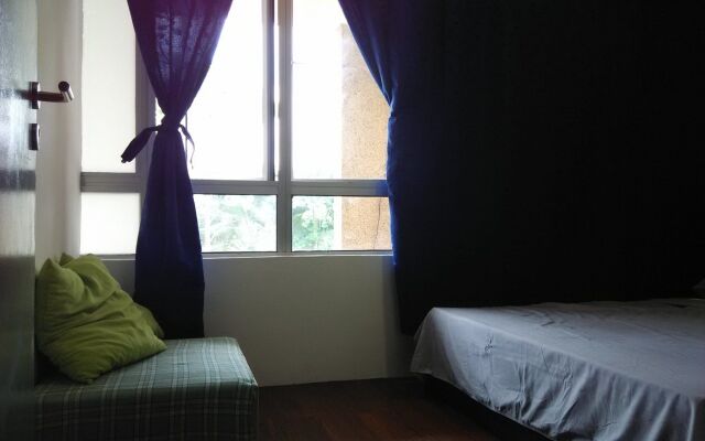 Moon Eleven Hostel Airport Transit - KLIA