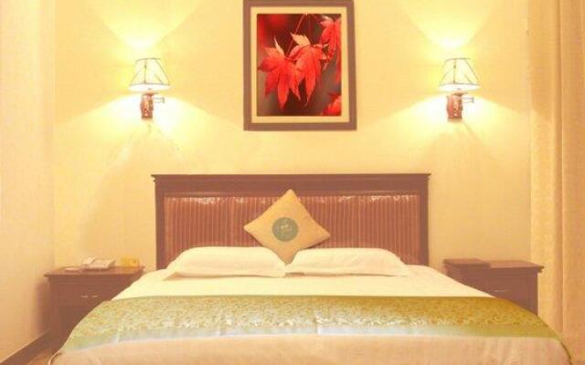 Universal Jinghang Airport Hotel