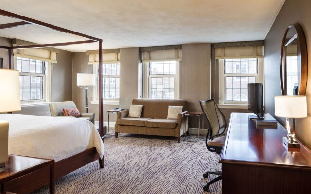 Sheraton Commander Hotel