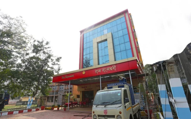 Raj Rajeswari By OYO Rooms