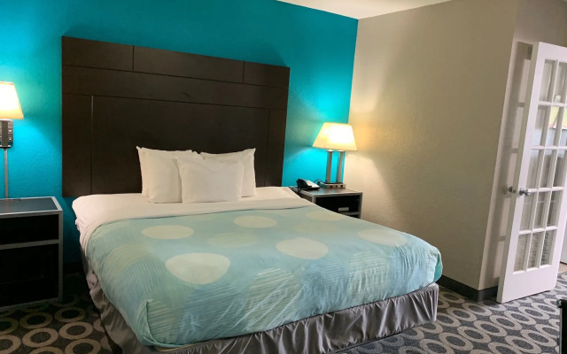 Travelodge by Wyndham San Antonio Downtown Northeast
