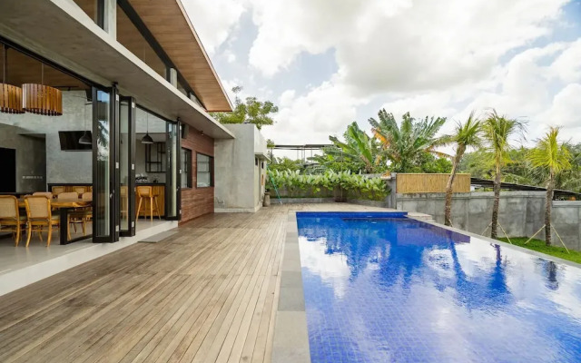 Sayana Bali