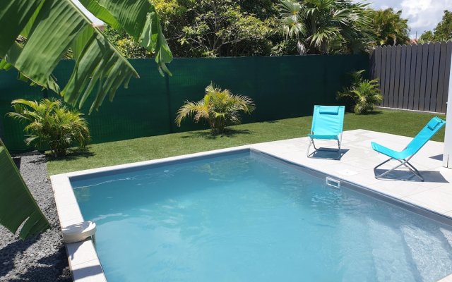 Villa With 3 Bedrooms in Le Moule, With Private Pool, Enclosed Garden and Wifi - 5 km From the Beach