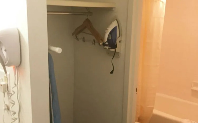 Days Inn & Suites Mobile