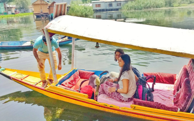 New Bul Bul Group Of Houseboats