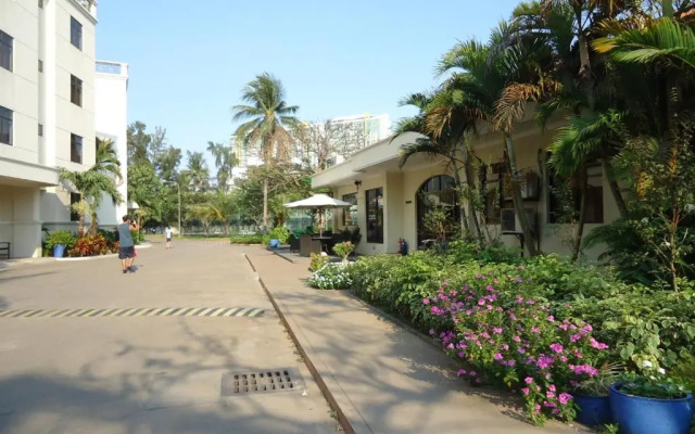 Riverside Apartments