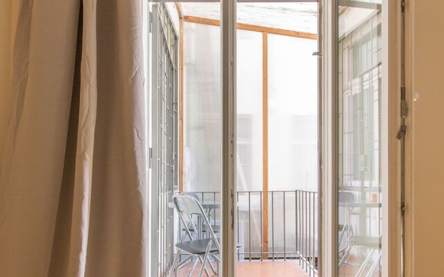 Premier Apartment near Museum