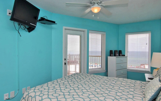 Boardwalk 586 by Youngs Suncoast