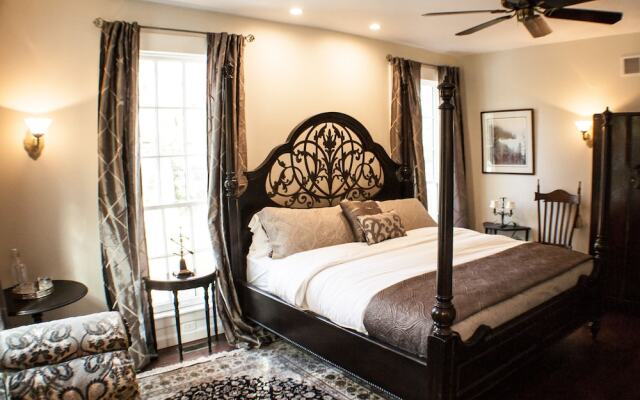 Judson Heath Colonial Inn