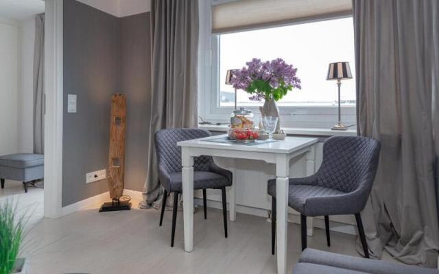 Bom 54 Ocean Point 2