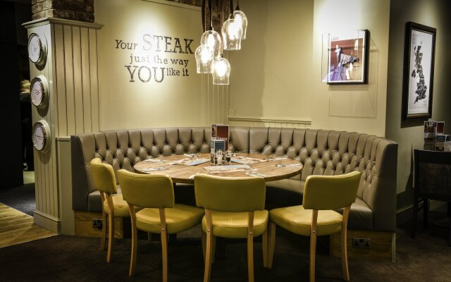 Premier Inn Macclesfield North